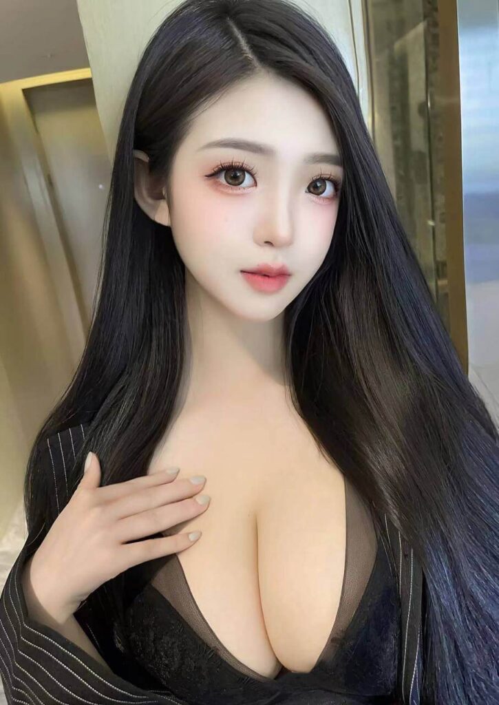 vip travelers book singapore escort service